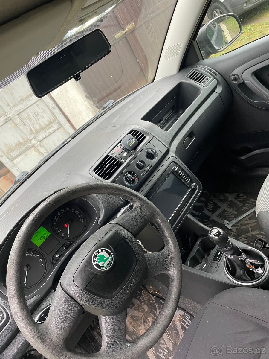 Škoda fabia 1.6tdi 66kw - 17