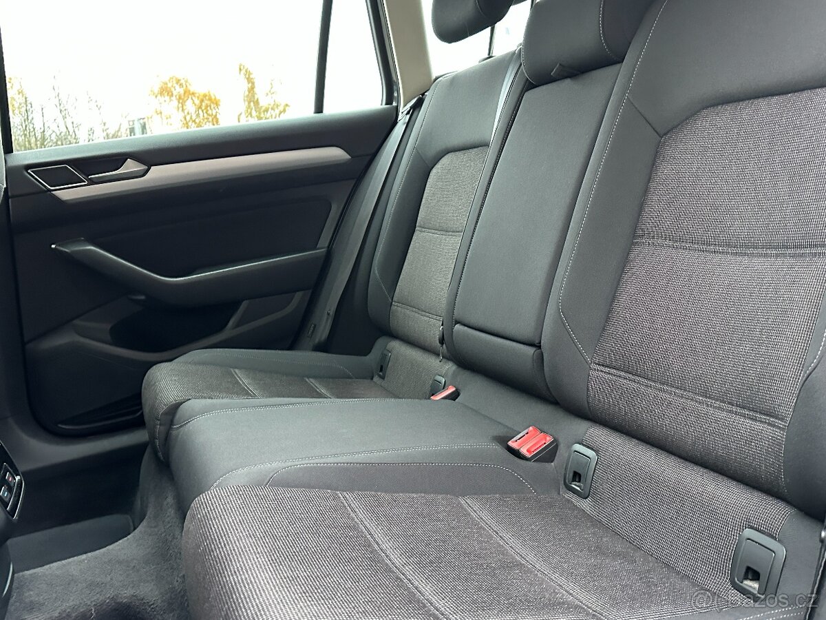 Volkswagen Passat 2018 - 17