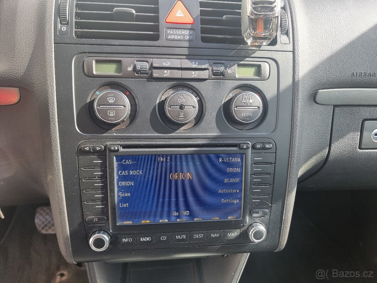 Volkswagen Touran 2.0TDI DSG - 17