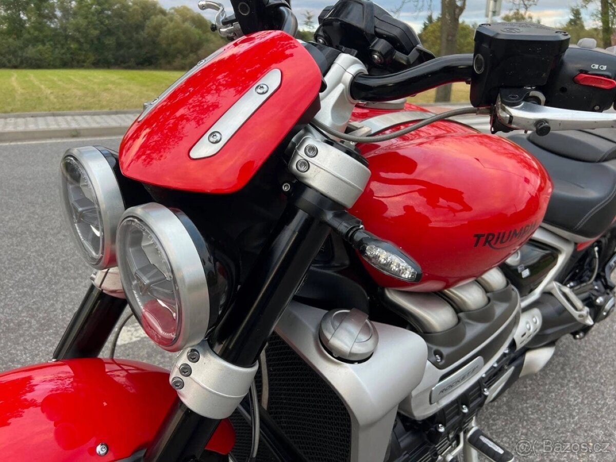Prodám TRIUMPH ROCKET 3 - 17