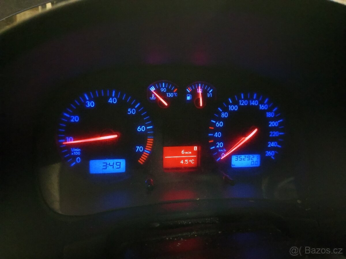 VW Bora 1.6 16v díly - 17