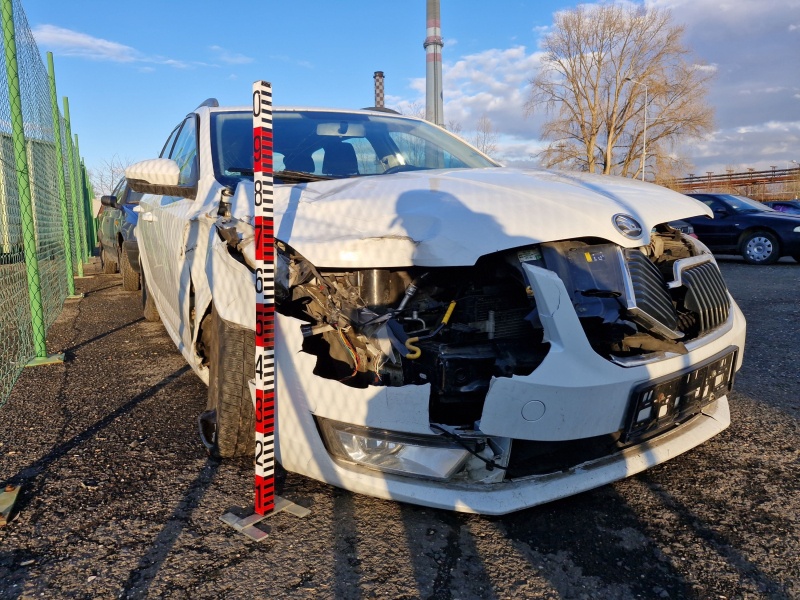 Škoda Octavia 3 combi 1.6 TDI 77kW - 17