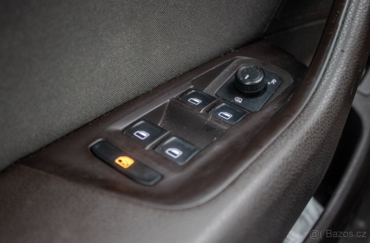 Volkswagen Passat Variant 2.0 TDI BMT Highline DSG - 17