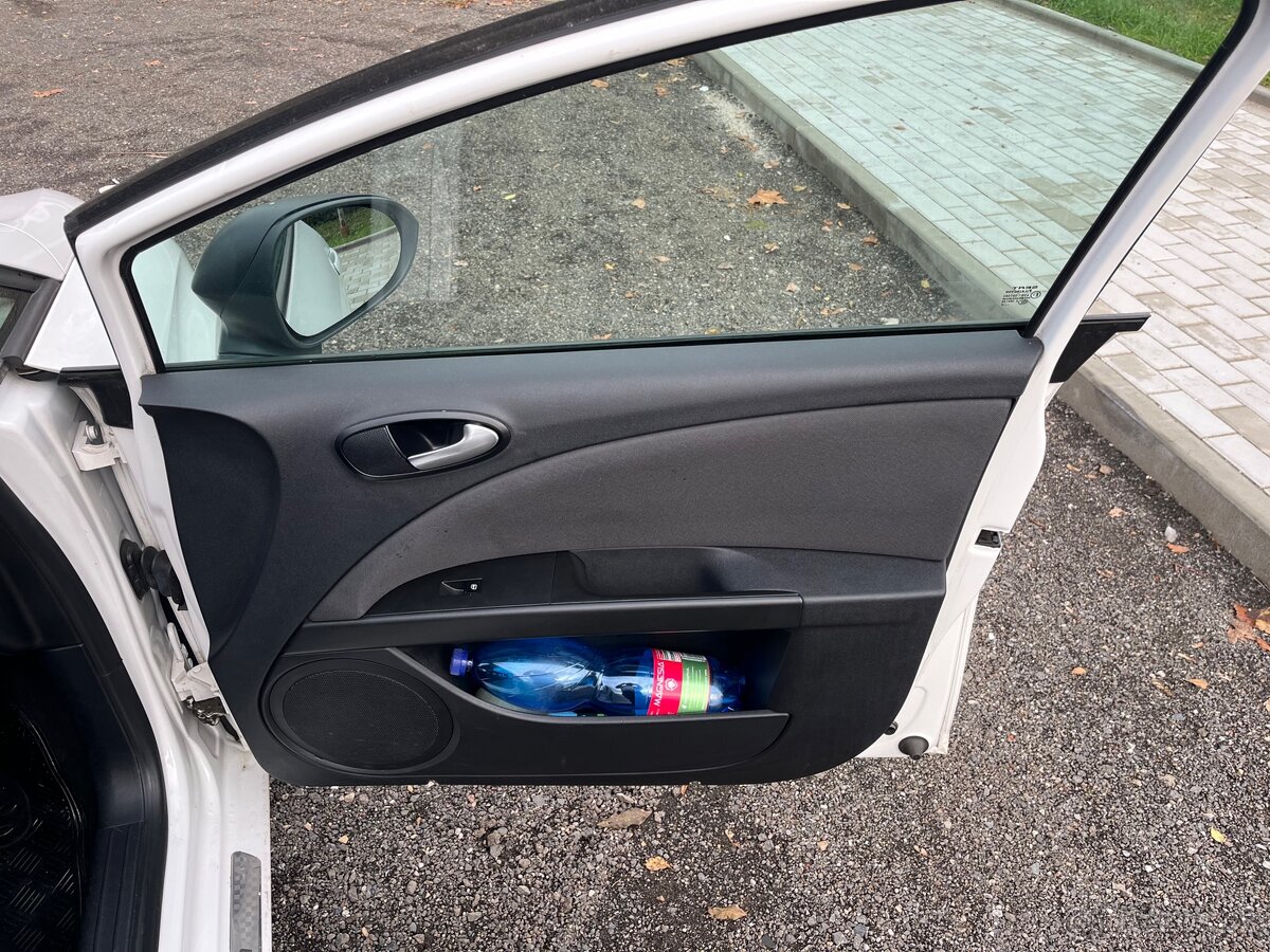 Seat Leon II 1.2 tsi rok 2012 77kw - 17