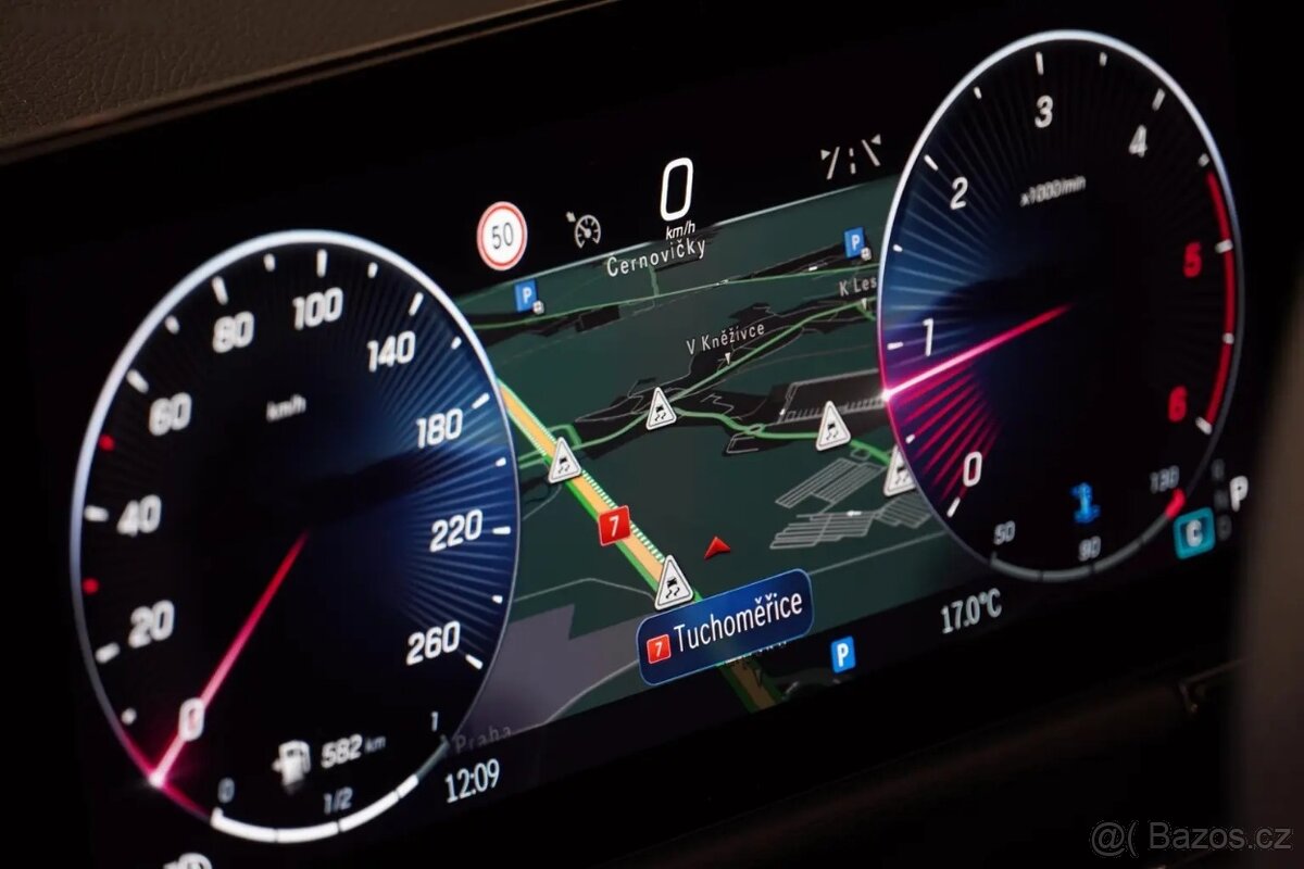 Mercedes-Benz GLA, 200D,AMG,DPH,Paměť.sedadla - 17