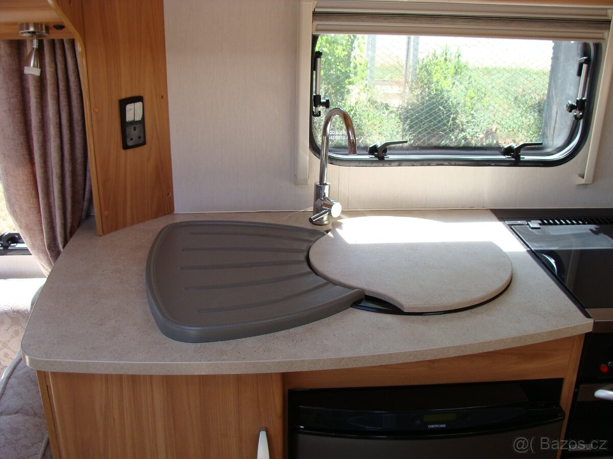karavan Lunar Clubman SI rok 2012 - 17