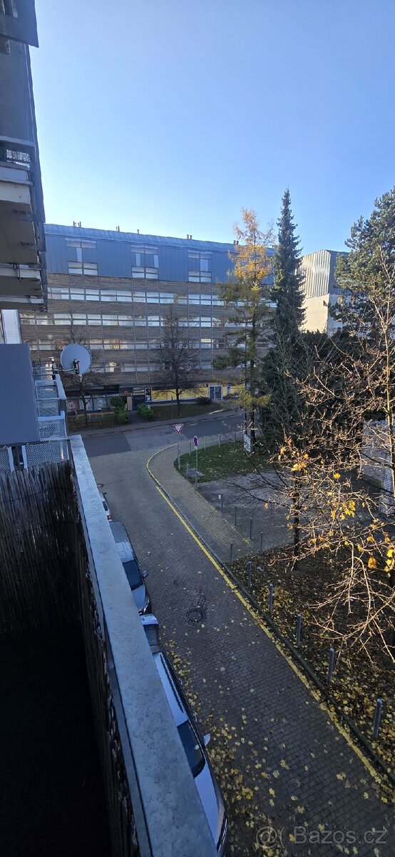 Pronájem 1+kk s balkonem, 36 m² – Liberec, naproti O2 aréně - 17