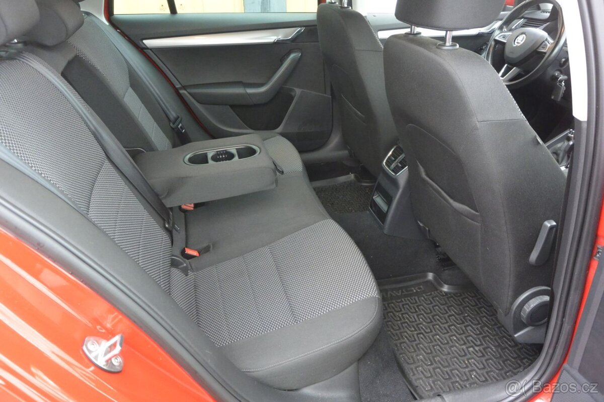 PRODÁM Škoda Octavia 1.6TDi 77kW DSG - 17