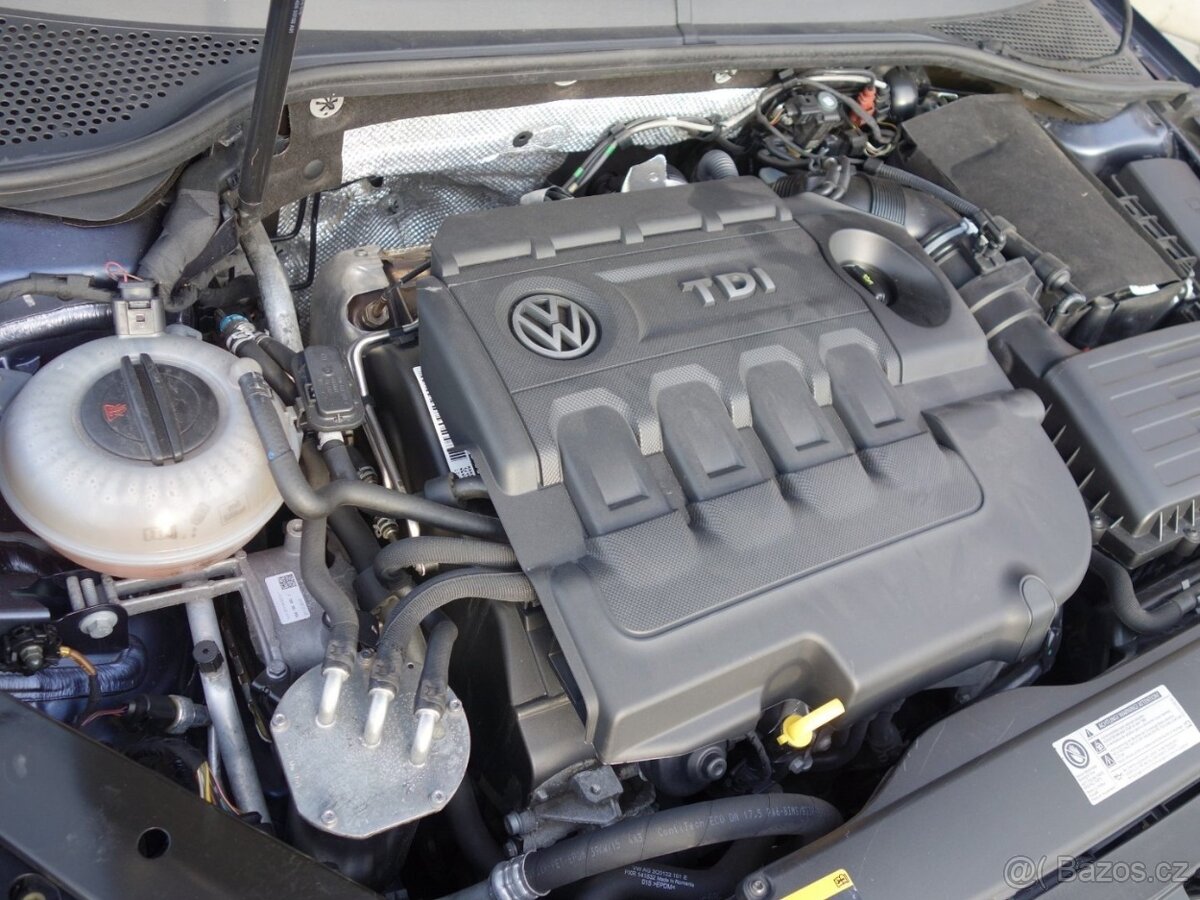 VW PASSAT 2.0TDI 110kW DSG HIGHLINE - 17