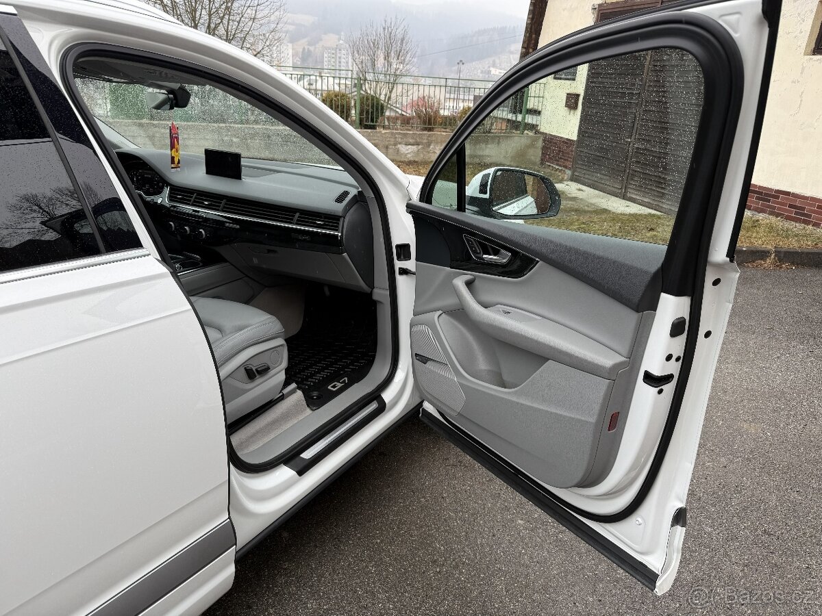 Audi Q7 3,0 4L QUATTRO - 17