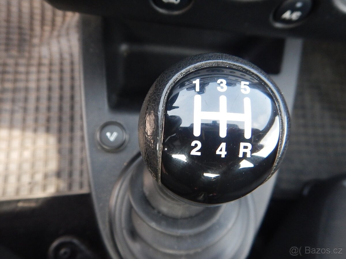 FORD Fiesta 1.3i, KLIMA - 17