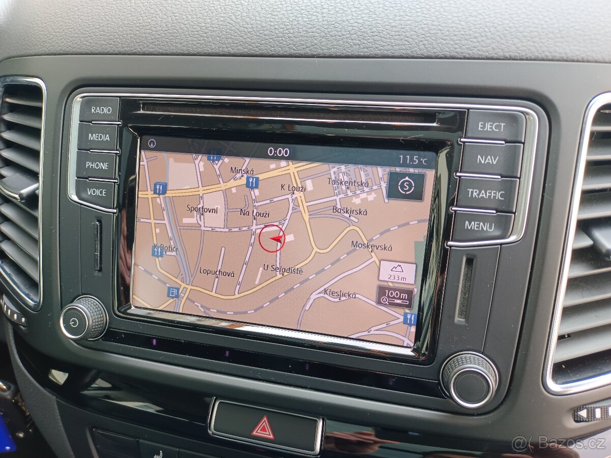 VW Sharan 1.4 TSI 110kW DSG Highline - záruka Autodraft - 17