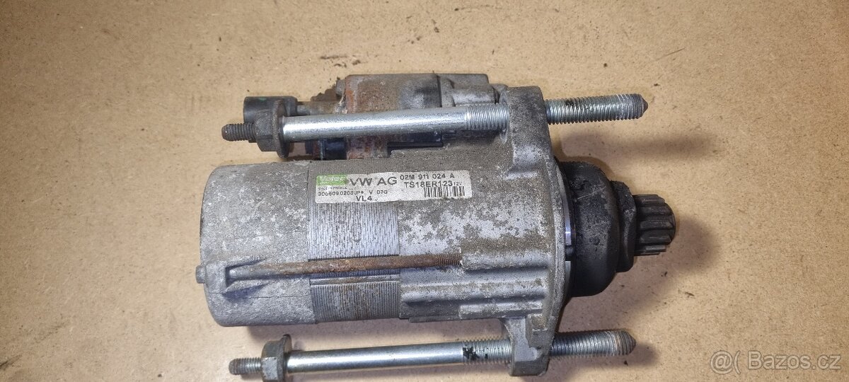 Různé náhradní díly z VW Passat B6 2.0 tdi 103 kw - 17