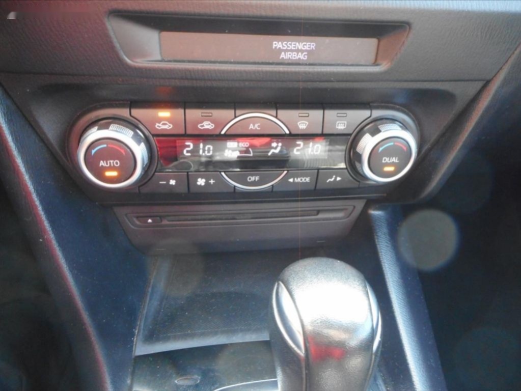 Mazda 3,2,0 i Automat - 17