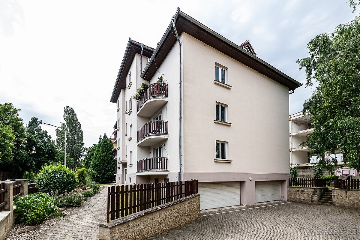 Vybavený byt 1+1 s klimatizací a zahradou - 17