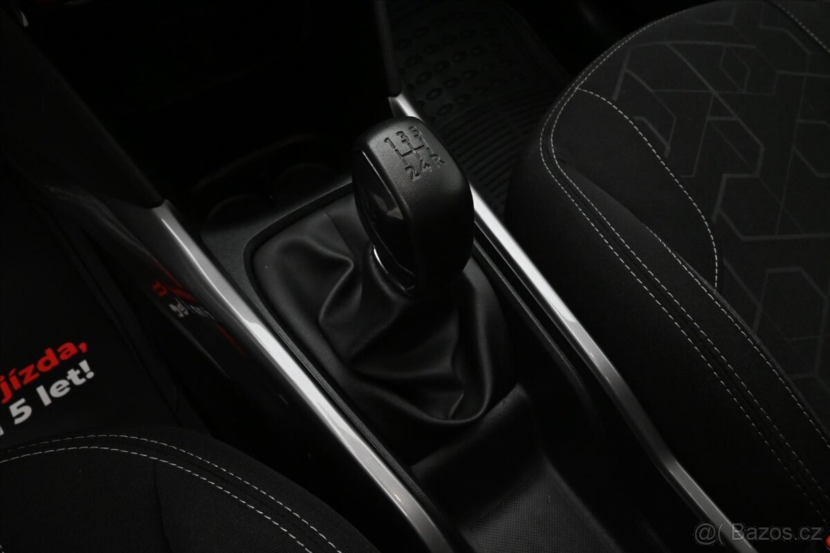 Peugeot 2008 1,2 PureTech 60 kW - 17