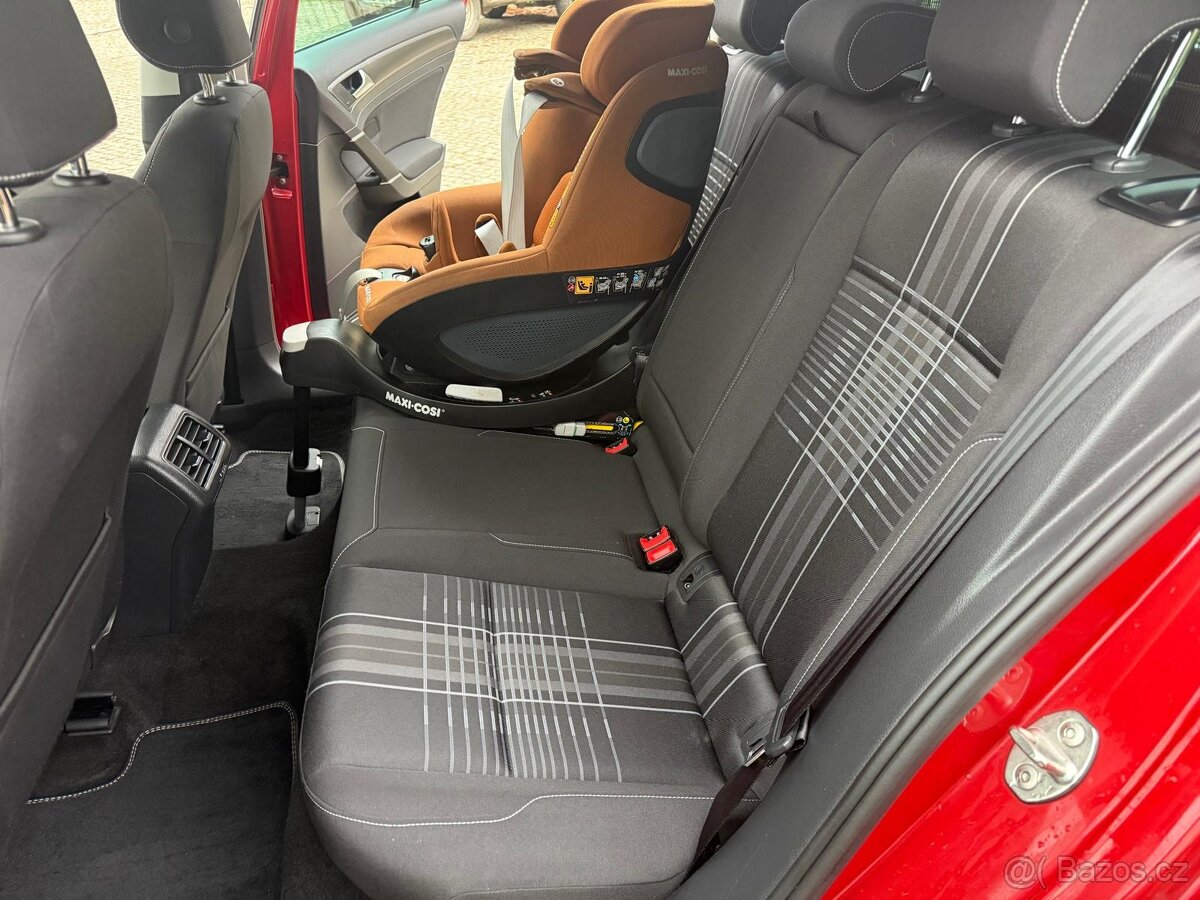 Volkswagen Golf VII 1.4 TSI 92kW edice LOUNGE - 17