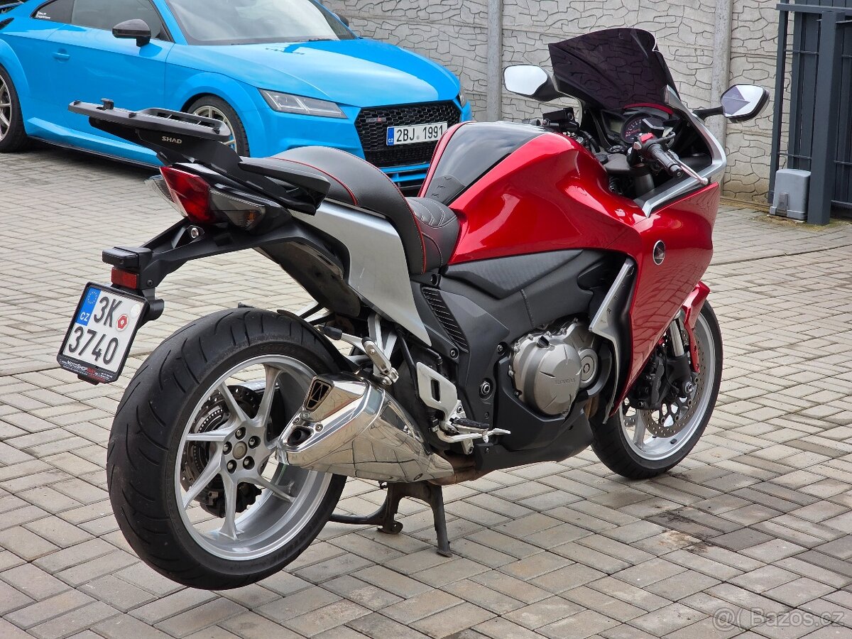 Honda VFR 1200F, 3x kufr - 17