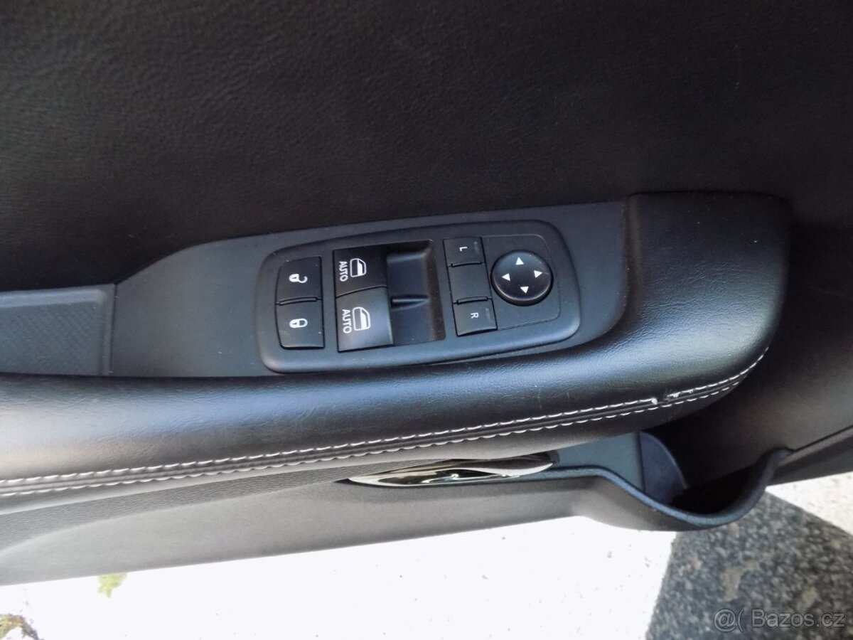 Dodge Challenger 6.2/V8/HELLCAT/SRT/Větr.sed/ - 17