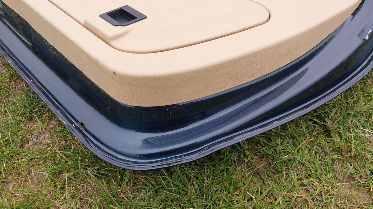 Mercedes ML - Dveře kufru černé - 17