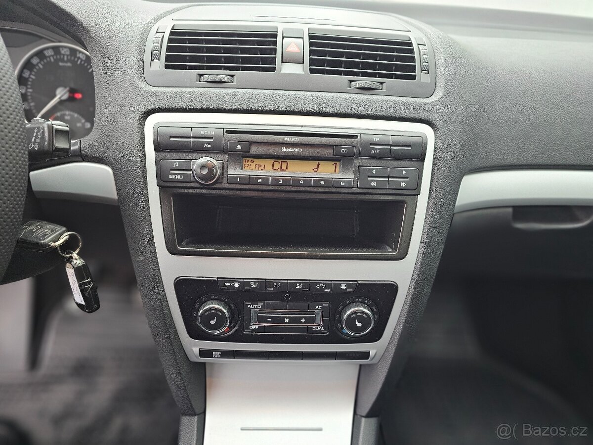 Škoda Octavia 2 1.6MPI 75KW, FACELIFT - 17