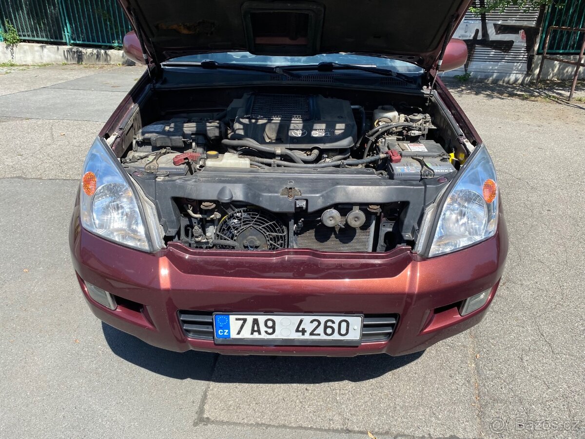Toyota Land Cruiser Prado 3,0d, 127 kw, 8 MÍST - 17