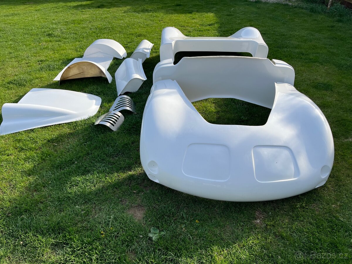 Karoserie Porsche 718 RSK - 17