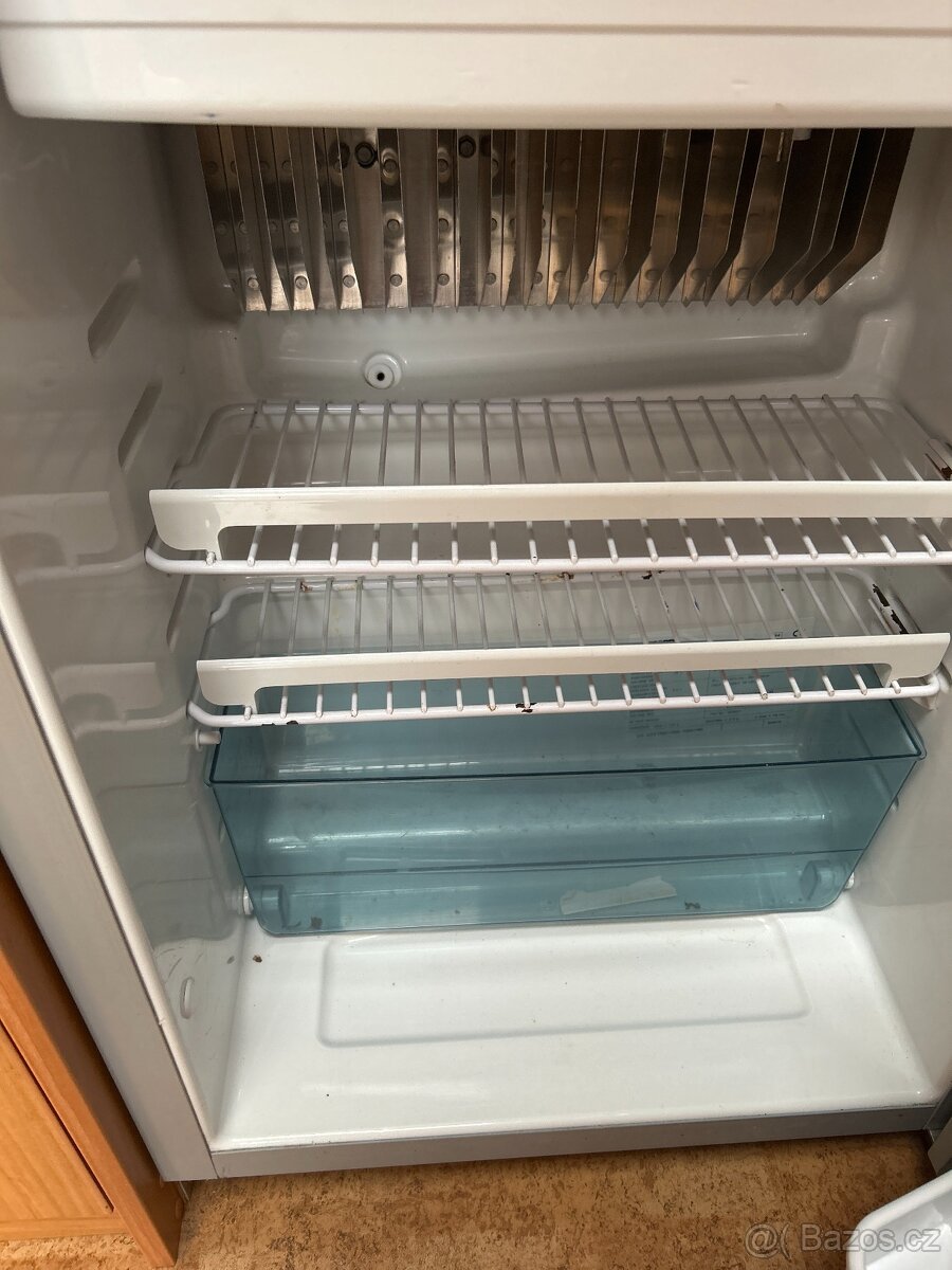 Prodám karavan Bürstner Flipper 460 TS. - 17