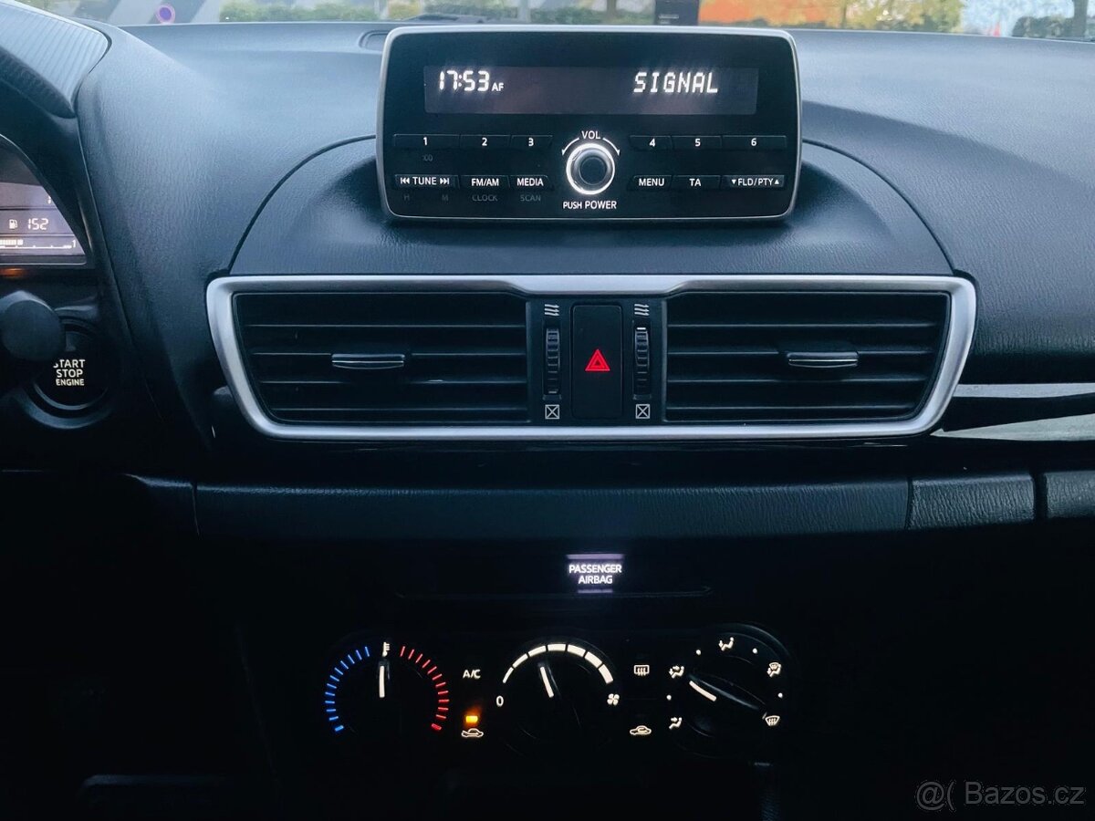 Mazda 3 1.5i 74KW BENZIN MANUÁL - 17