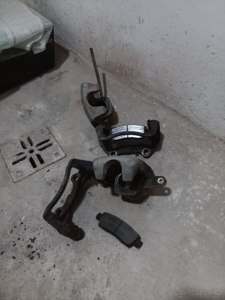 Náhradní díly Chevrolet Trailblazer, r. v. 2003 - 17