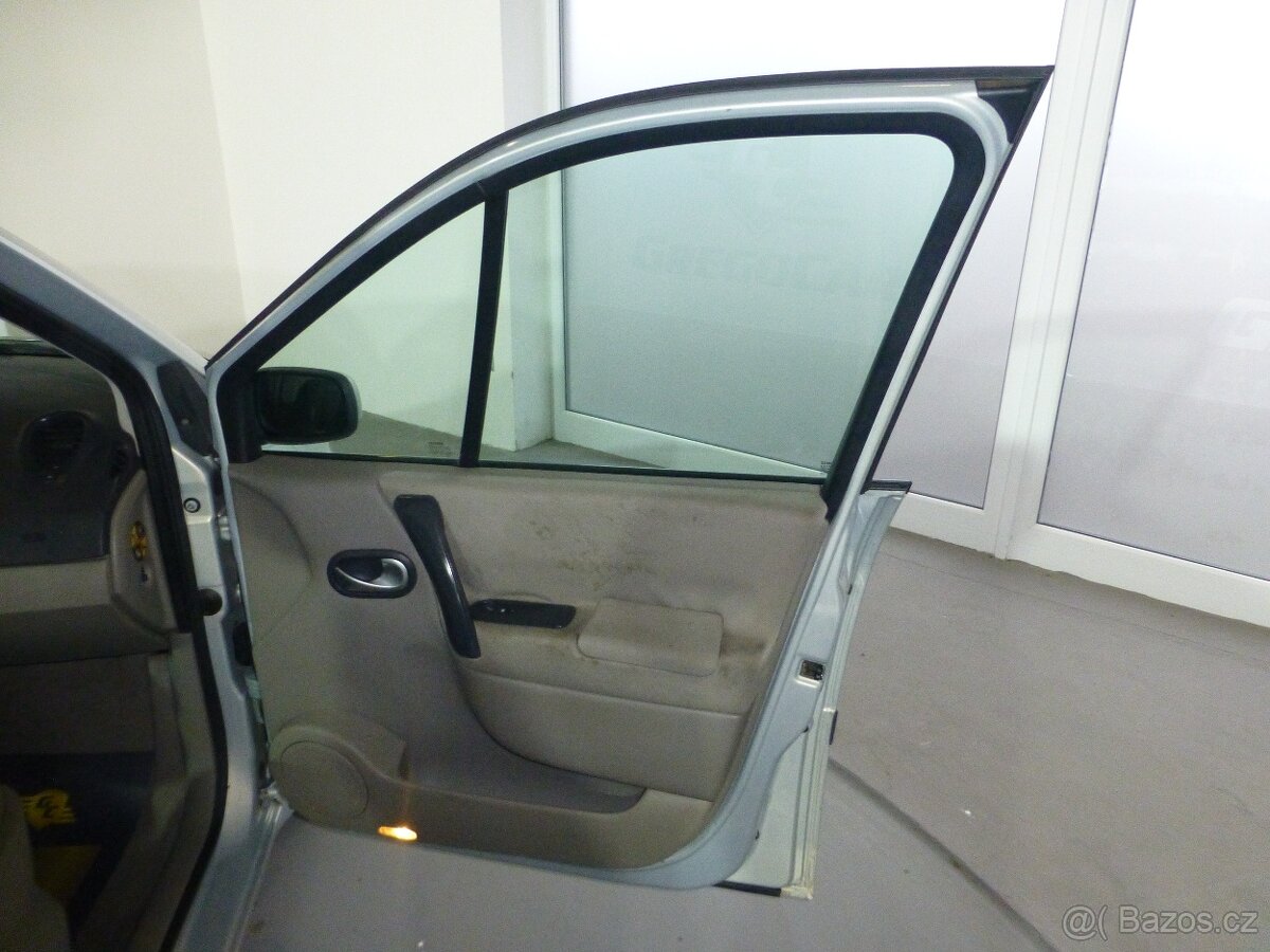 Renault Scénic 1,6 16V DIGIKLIMA - 17