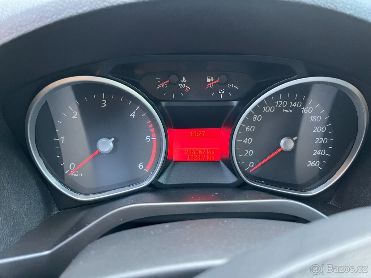 Ford S-MAX rok 2010 2.0 TDCi 103kw - 17