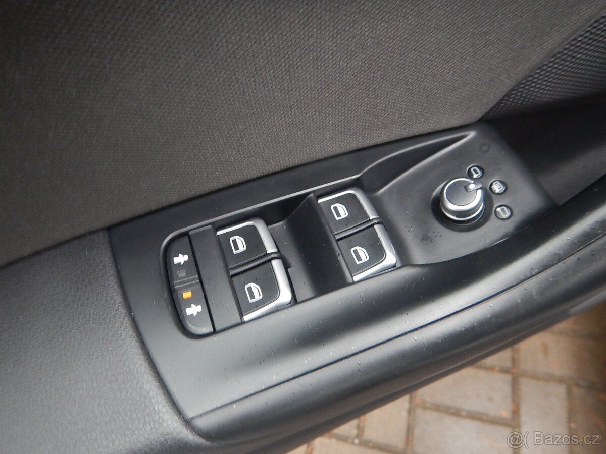 AUDI Q3 2.0 TDI, ČR, S-TRONIC - 17