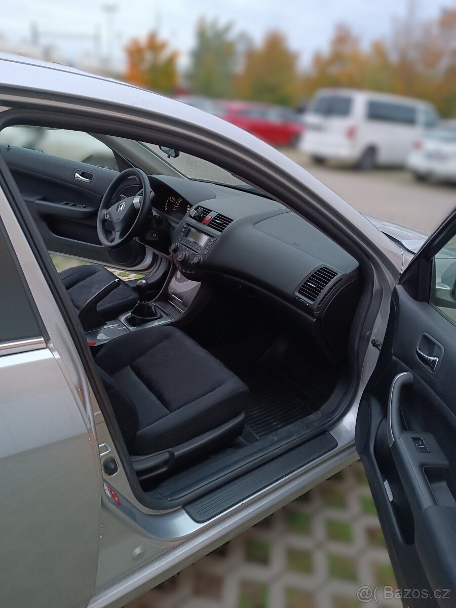 Honda Accord VII sedan (CL7) 2.0 VTEC - 17