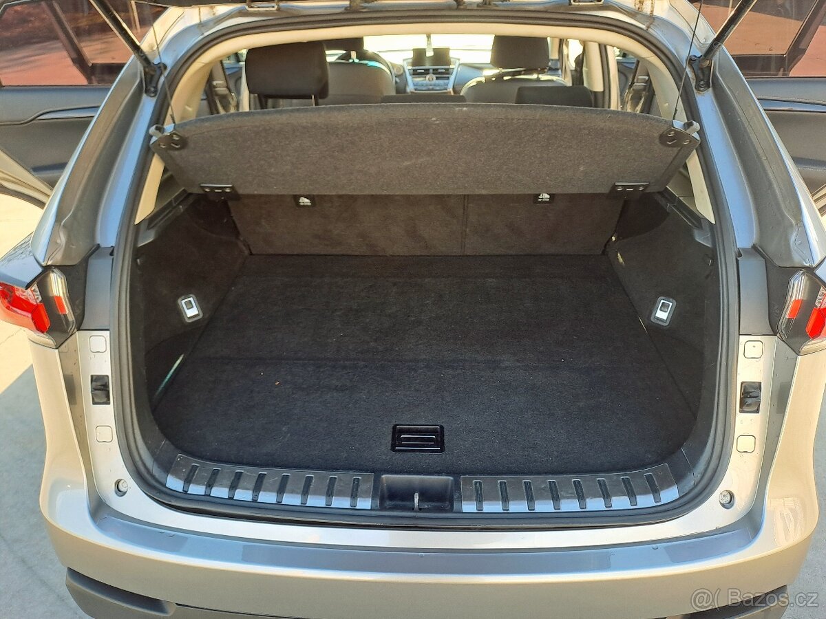 Lexus Nx 200t benzin awd novy olej v automate Top stav - 17