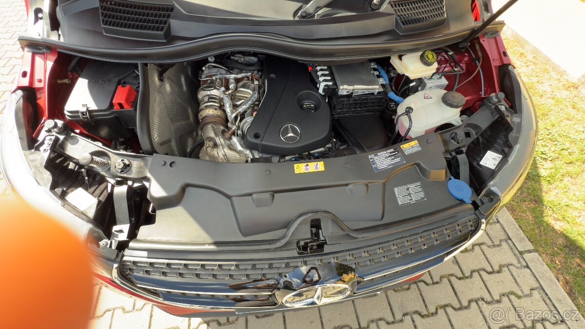 Model MERCEDES BENZ MY25 V300d AMG 4Matic AVANGARDE - 17