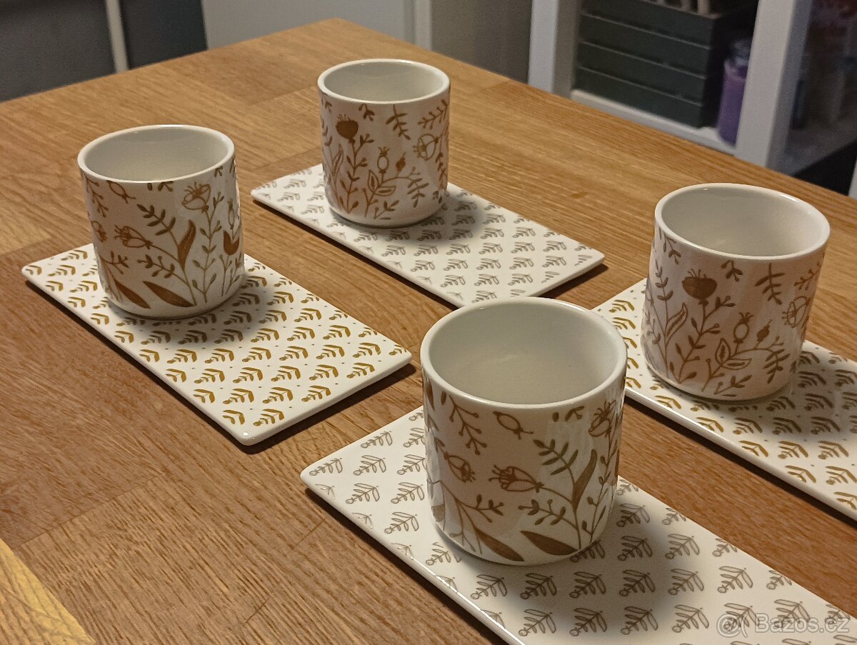 SADA DESIGNOVÝCH HRNKŮ NA KÁVU AMADEUS FRANCIE - 17