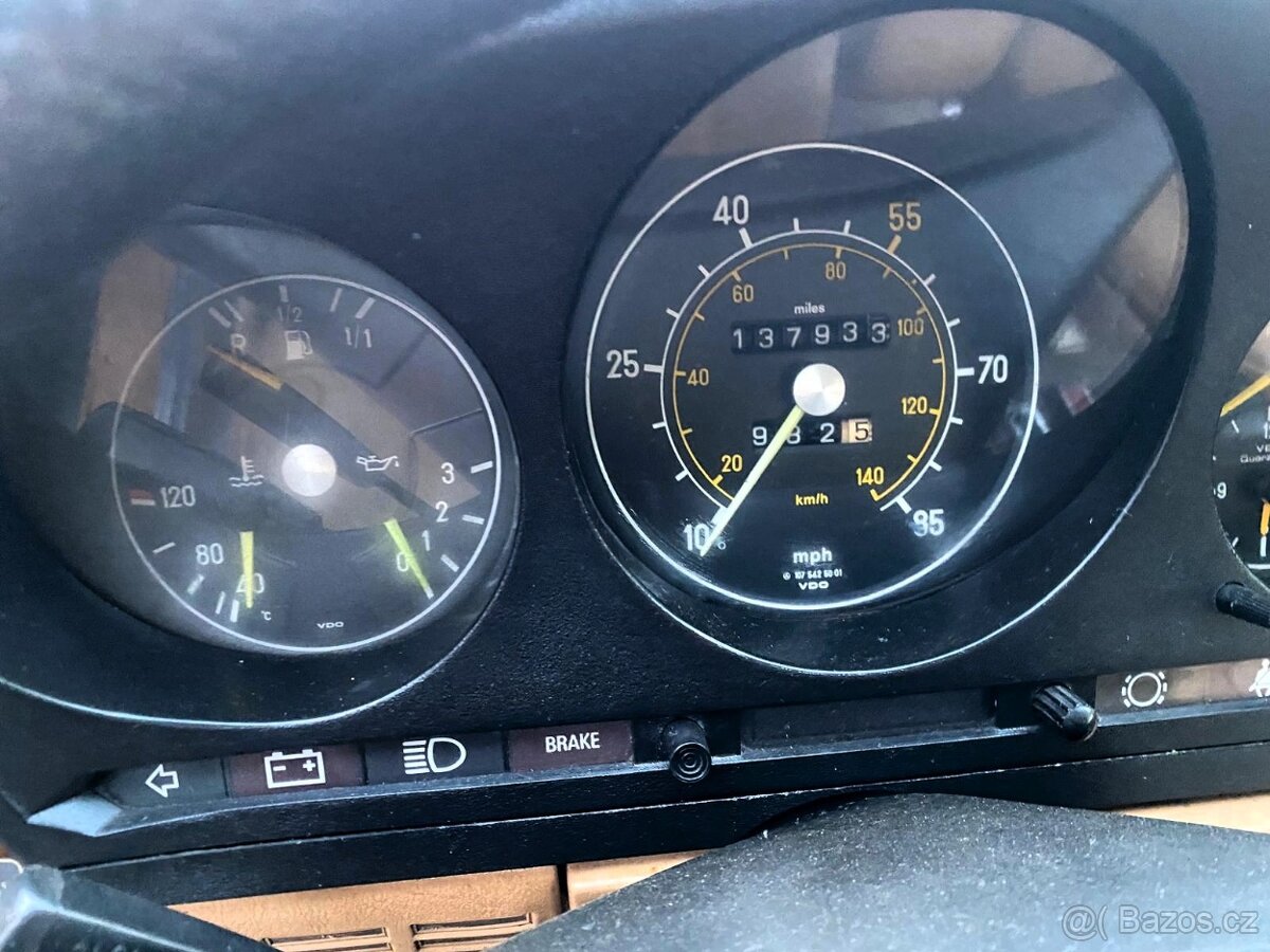 Mercedes-Benz 450 SL - 17