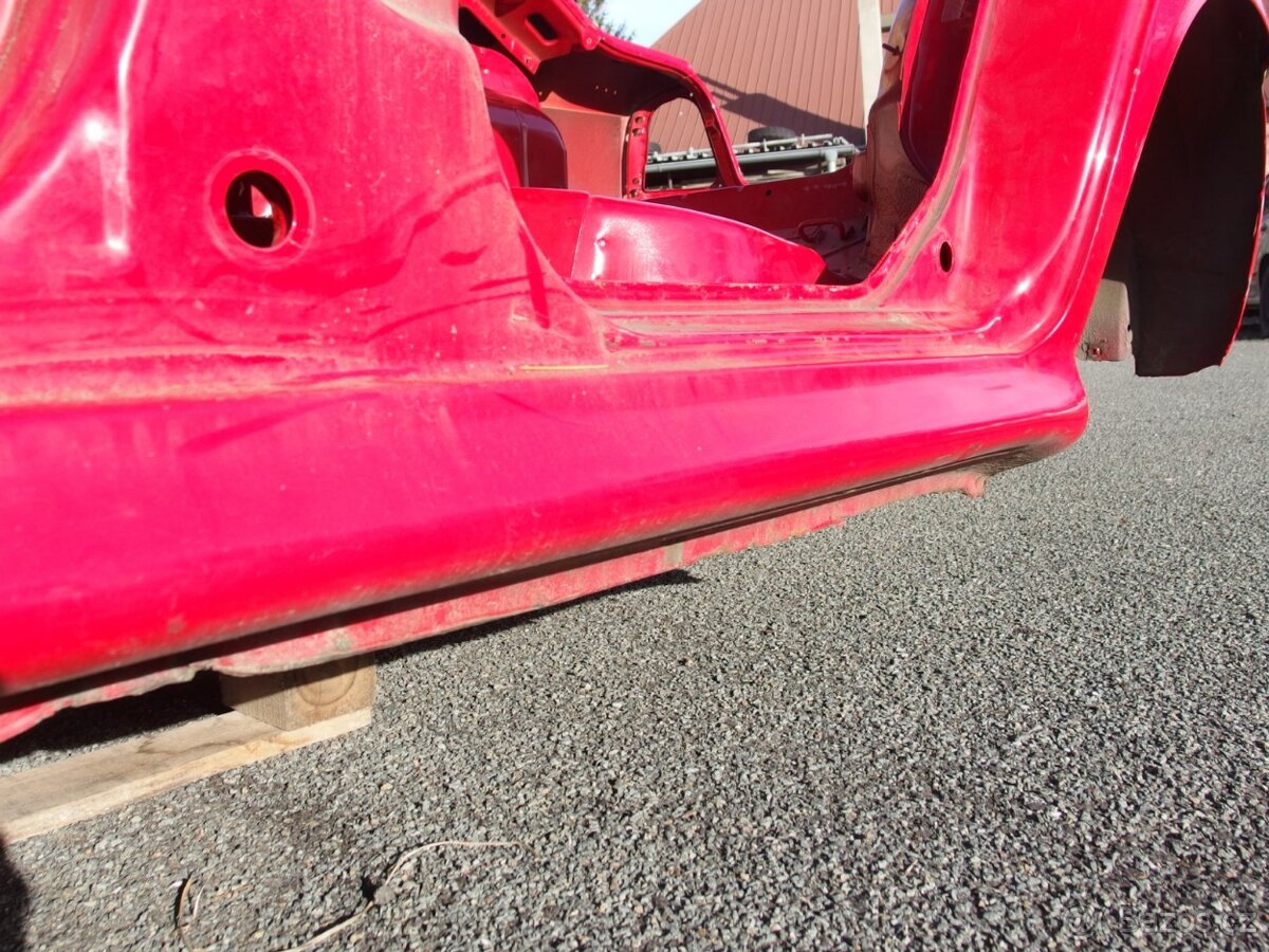 Havarovaná karoserie Škoda Octavia I hatchback - 17