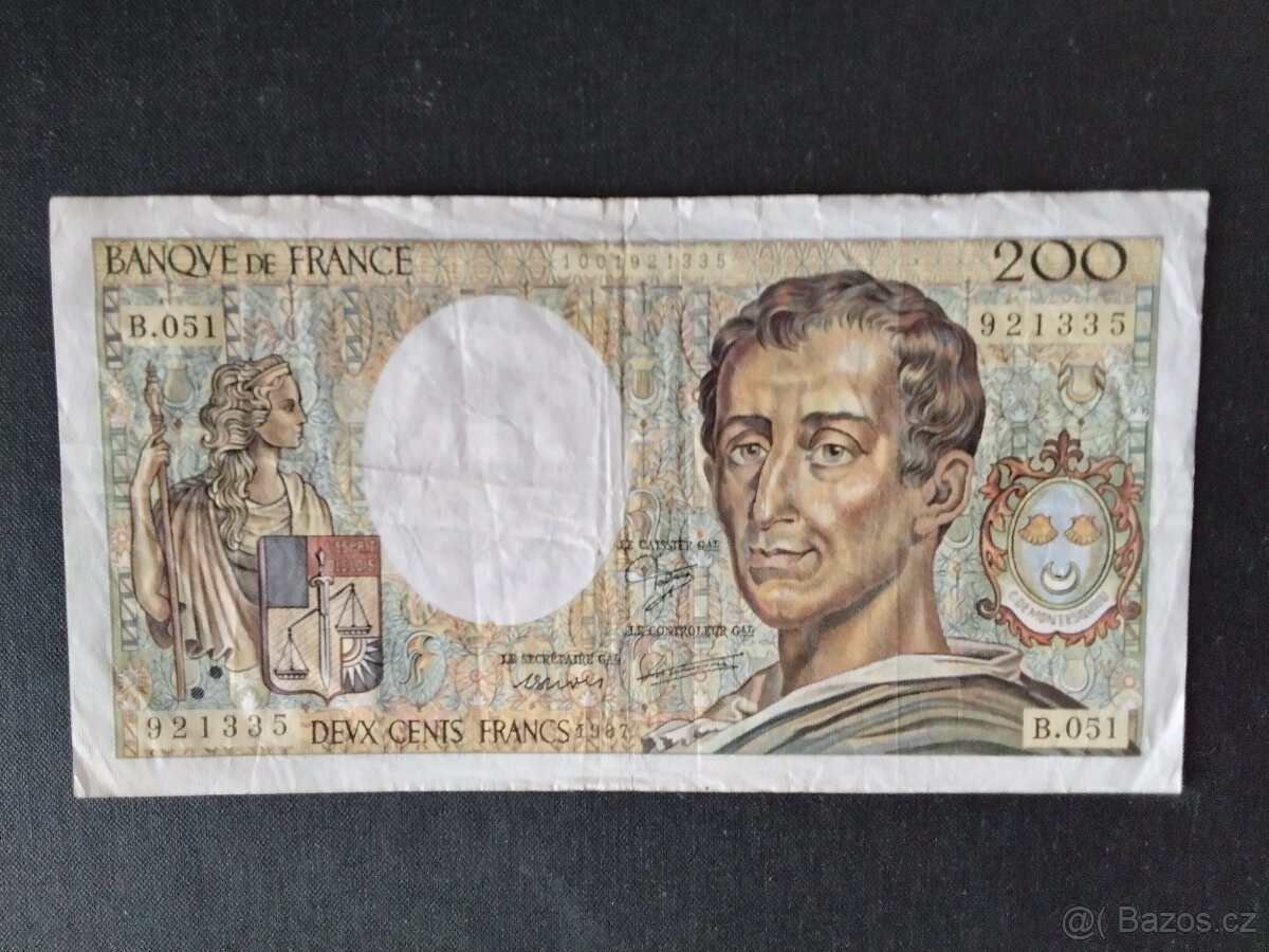 Vice kusů bankovek,UNC - 17