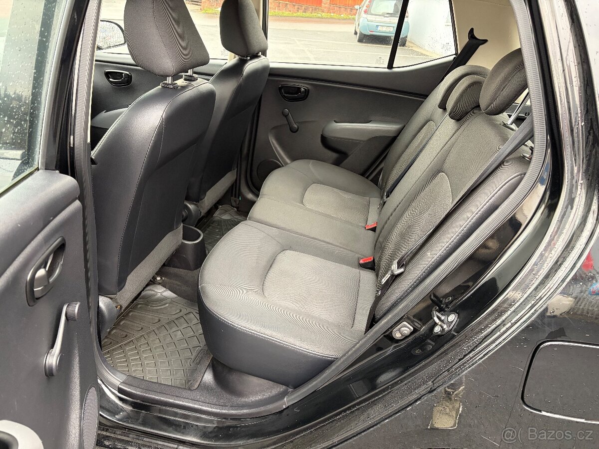 Hyundai i10, 1,1 - 17