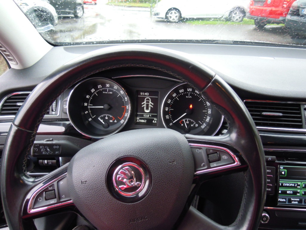 Škoda Superb 2.0TDi 4x4 103kw(140hp) r.v.9/2014 - 17