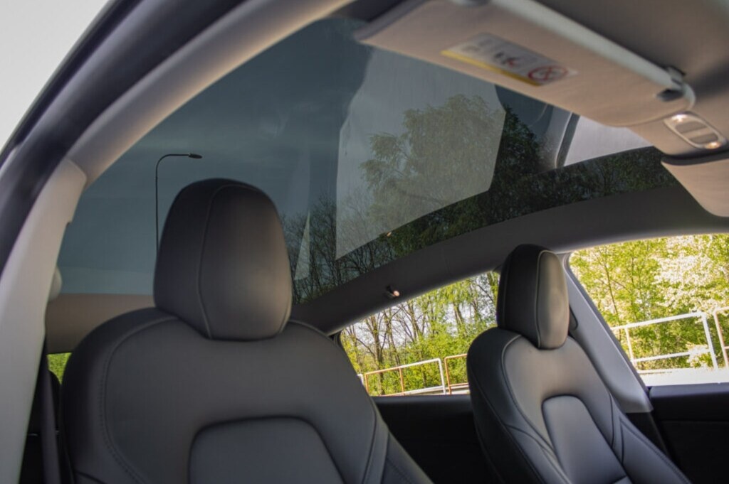 Tesla Model Y Long Range 378kW - 17