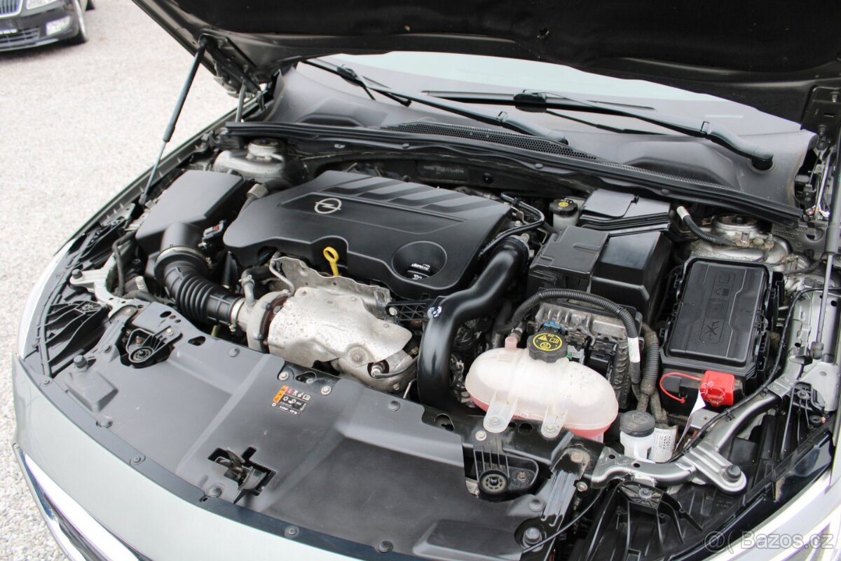 Opel Insignia 2,0 CDTI AUTOMAT, r.v.2018, servis OPEL - 17