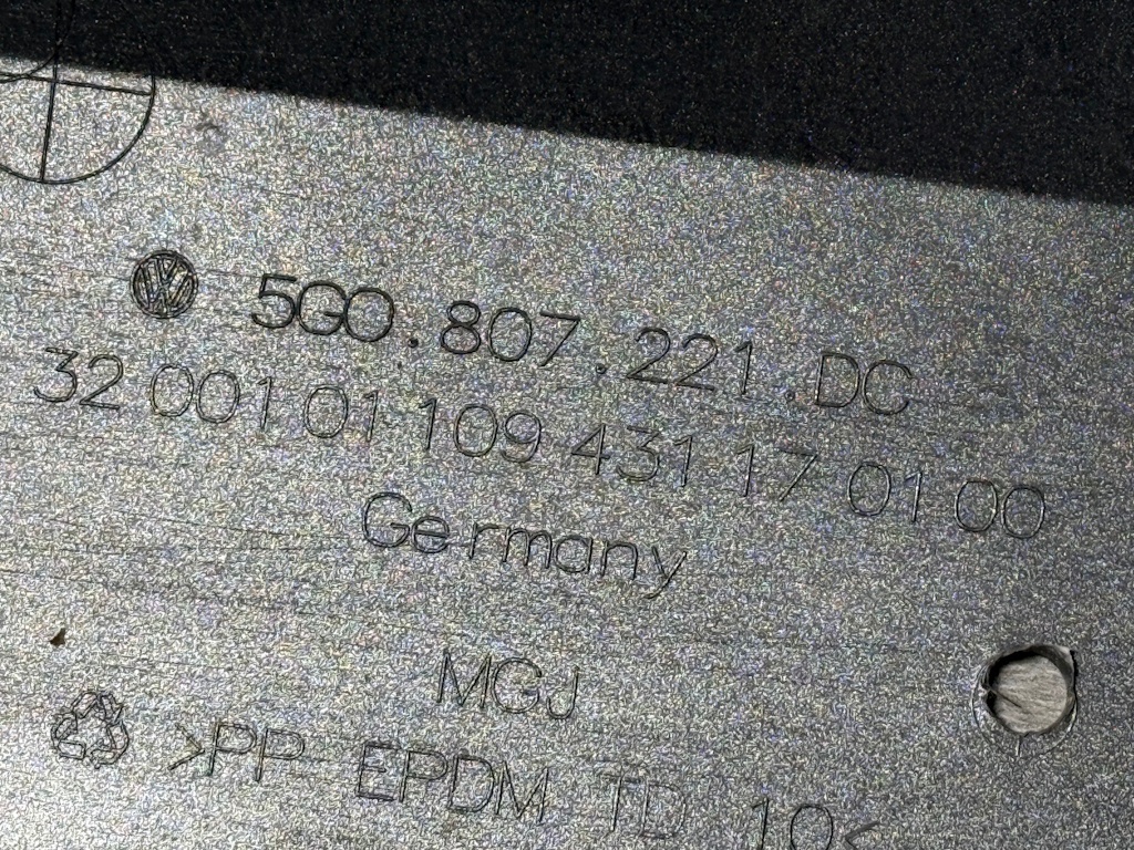 VW GOLF 7 FACELIFT 16-20 nárazník ALLTRACK OST + 4xPDC - 17