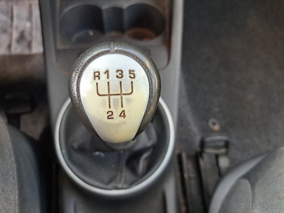 skoda fabia 2 male km - 17