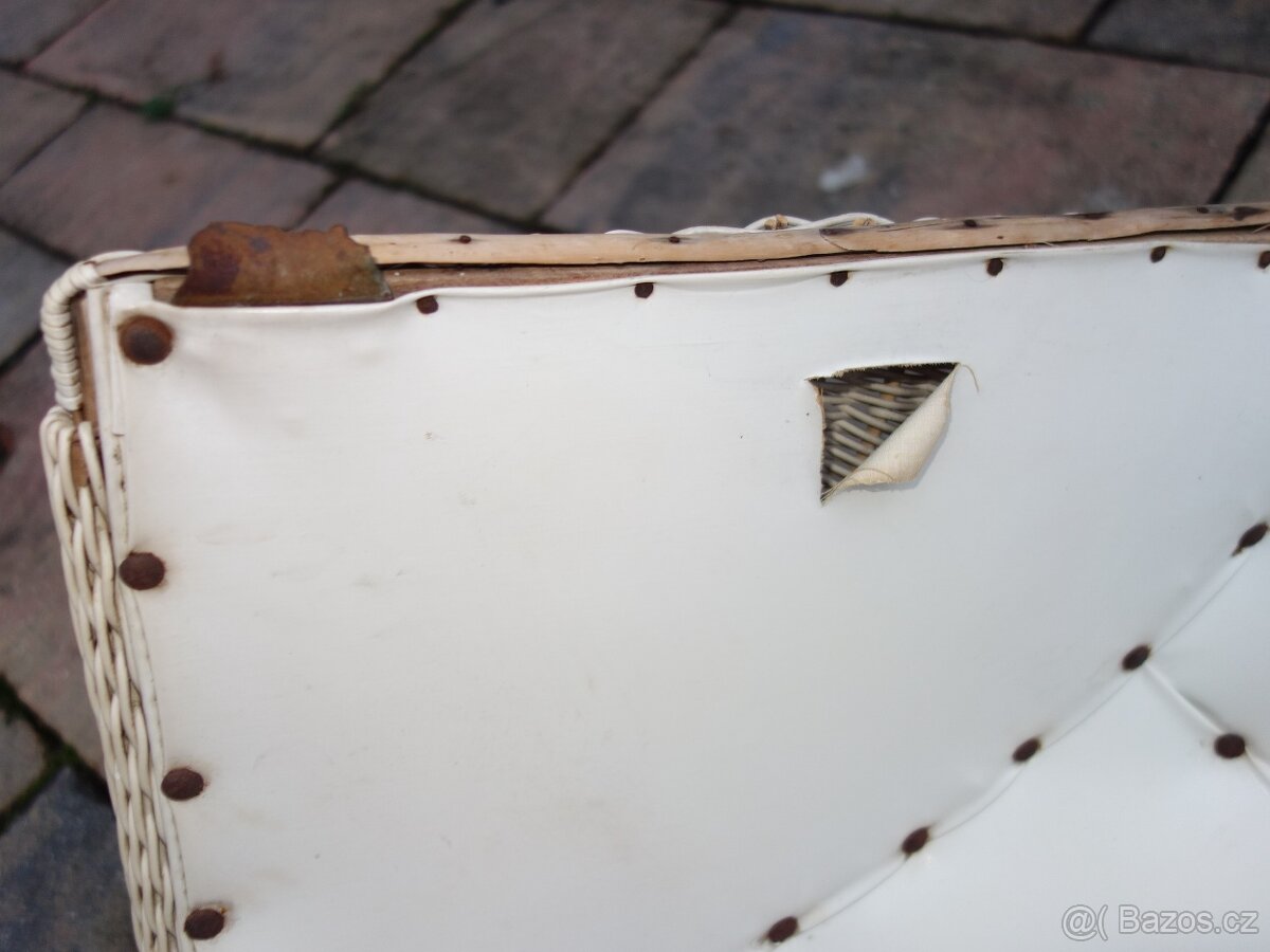 Starý kočárek proutěný /bužírkový/, velký na děcka - 17