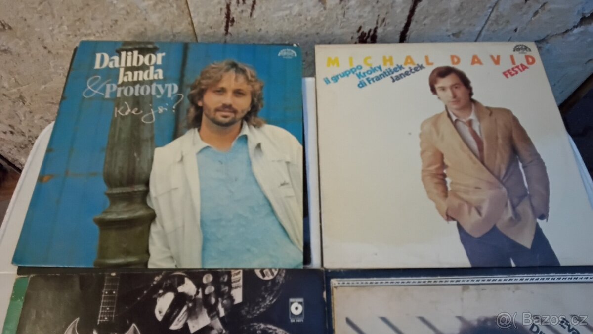 Měděné talire,sklo ,obraz, Lp desky - 17