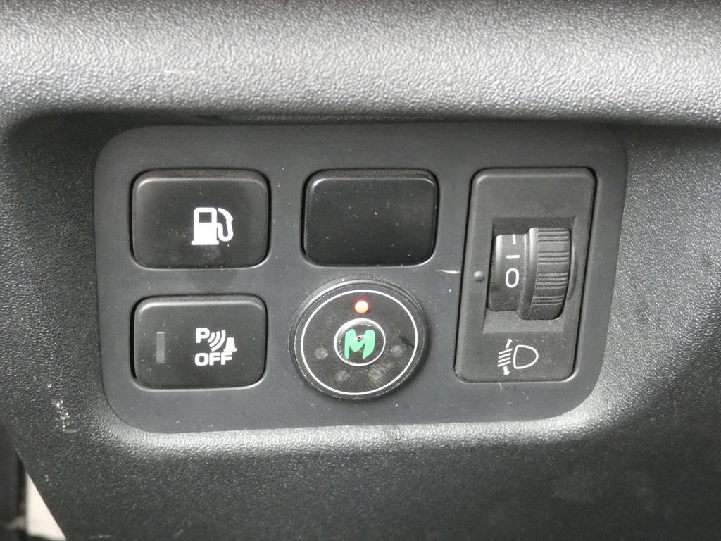 Citroën C4 Picasso 1.8 CNG originál - 17