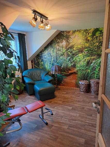 Prostorný 5+kk se zahradou a garáží na okraji Brna - 17